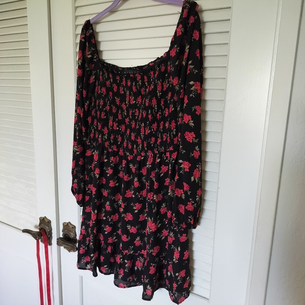Trixxi Clothing Co Floral Black and Pink Junior's Smocked Dress Large